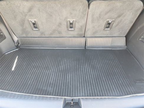 Used 2024 GMC Acadia Denali w/ Super Cruise Package image 34