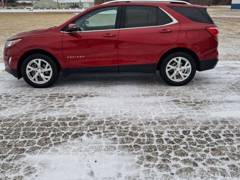 Used 2019 Chevrolet Equinox LT w/ Sun & Navigation Package image 1