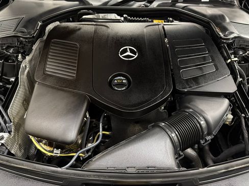 Used 2025 Mercedes-Benz C 300 Sedan image 41