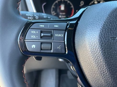 Certified 2025 Honda Pilot Sport image 20