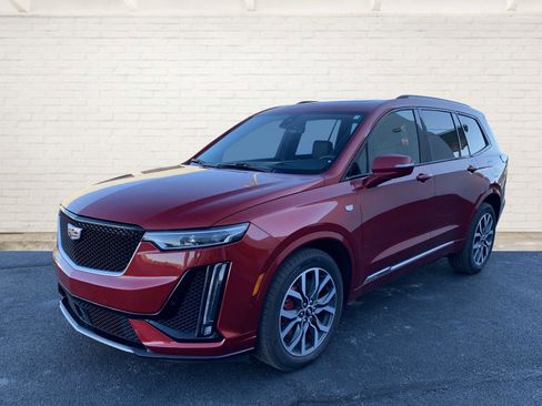 Certified 2024 Cadillac XT6 Sport w/ Platinum Package image 4
