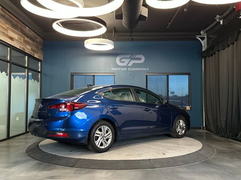 Used 2019 Hyundai Elantra SEL FWD image 3