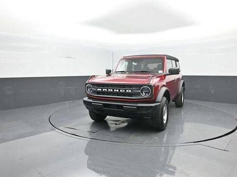 New 2026 Ford Bronco 4-Door AWD/4WD image 3