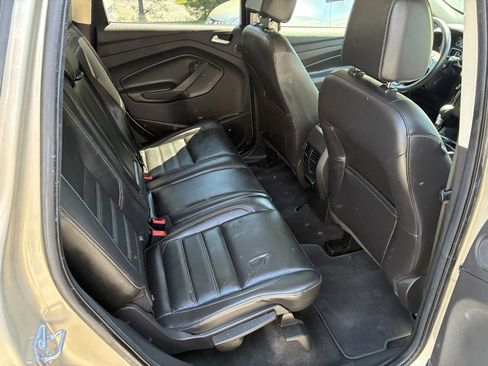 Used 2017 Ford Escape Titanium AWD/4WD image 16