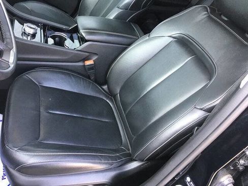 Used 2023 Jeep Grand Cherokee Limited image 14