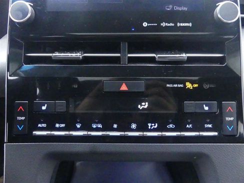 Used 2019 Toyota Avalon XSE w/ All Weather Liner Package FWD image 14