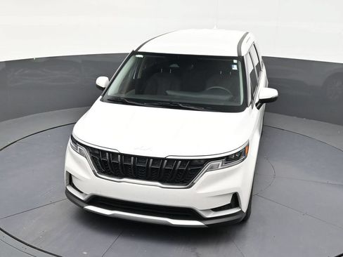 Used 2024 Kia Carnival LX FWD image 19
