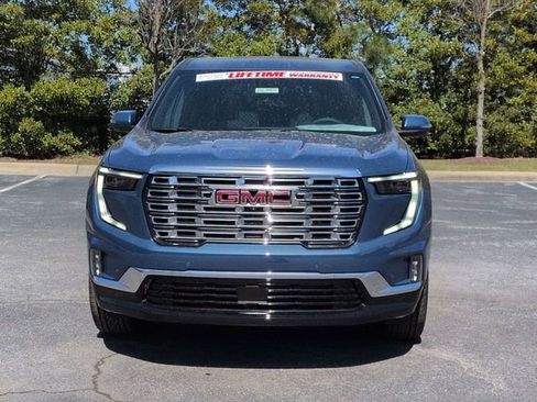 New 2026 GMC Acadia Denali w/ Super Cruise Package image 8