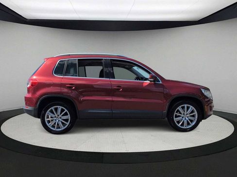 Used 2009 Volkswagen Tiguan SE FWD image 9