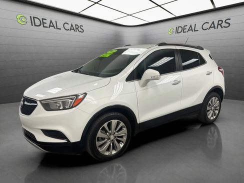 Used 2017 Buick Encore Preferred FWD image 1