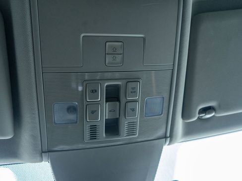 Used 2019 Volkswagen Atlas SEL R-Line image 24