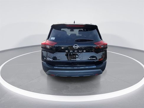 Used 2023 Nissan Rogue SV w/ SV Premium Package image 7