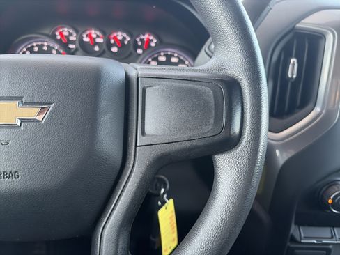 Used 2021 Chevrolet Silverado 1500 Custom image 19