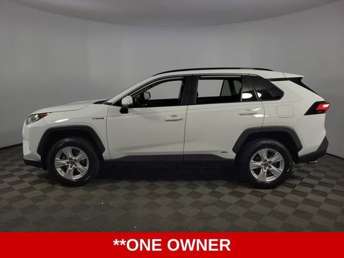 Used 2021 Toyota RAV4 XLE image 5