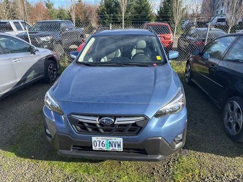 Used 2023 Subaru Crosstrek 2.0i Premium image 5