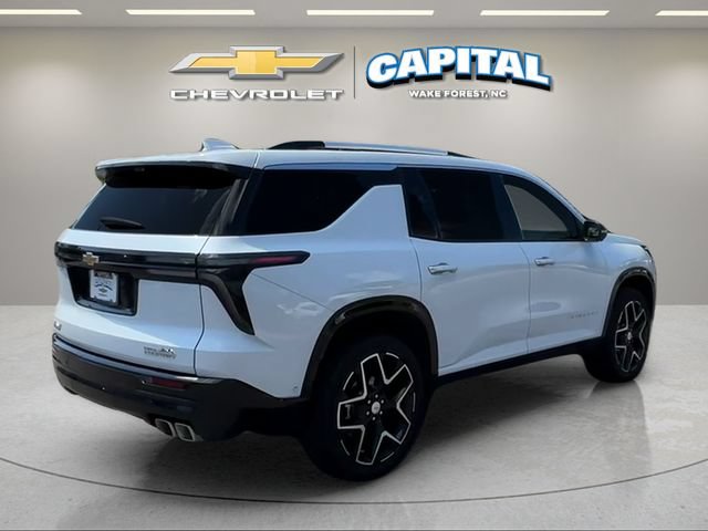 Used 2026 Chevrolet Traverse High Country FWD image 5