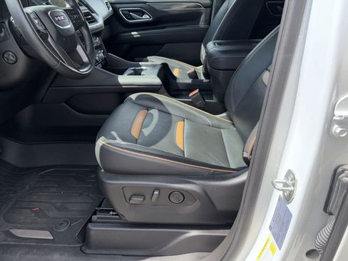 Used 2021 GMC Yukon AT4 w/ AT4 Premium Package image 5