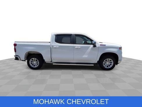 Certified 2023 Chevrolet Silverado 1500 LT w/ Z71 Off-Road Package AWD/4WD image 9