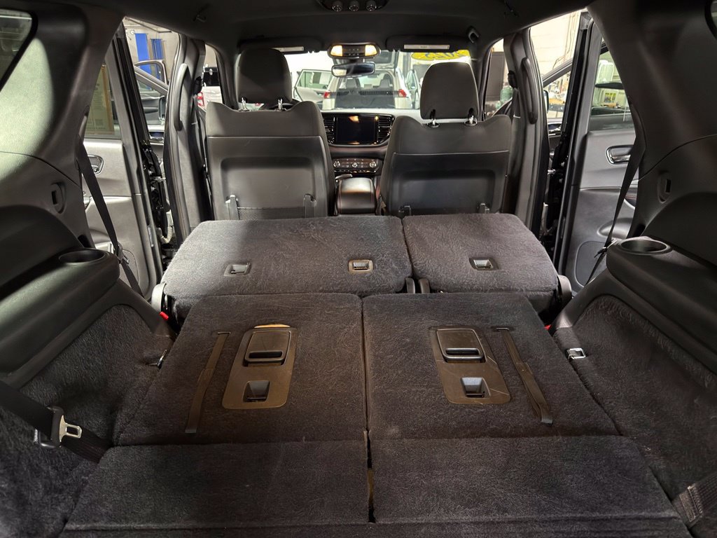 Used 2025 Dodge Durango GT AWD/4WD image 38