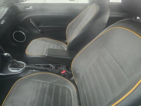 Used 2017 Volkswagen Beetle 1.8T Dune FWD image 7