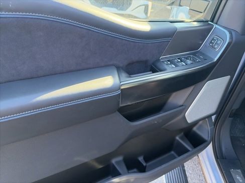 New 2026 Ford F250 Platinum image 17