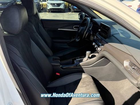Used 2023 Acura Integra A-Spec image 16
