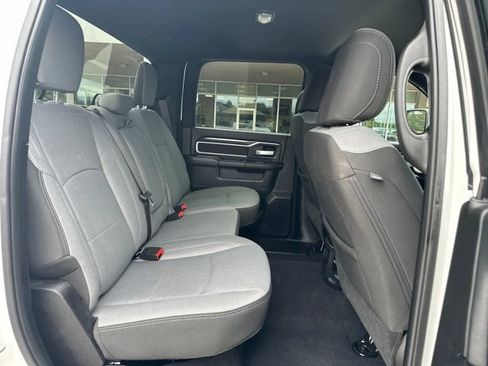 Certified 2024 RAM 2500 Big Horn AWD/4WD image 39