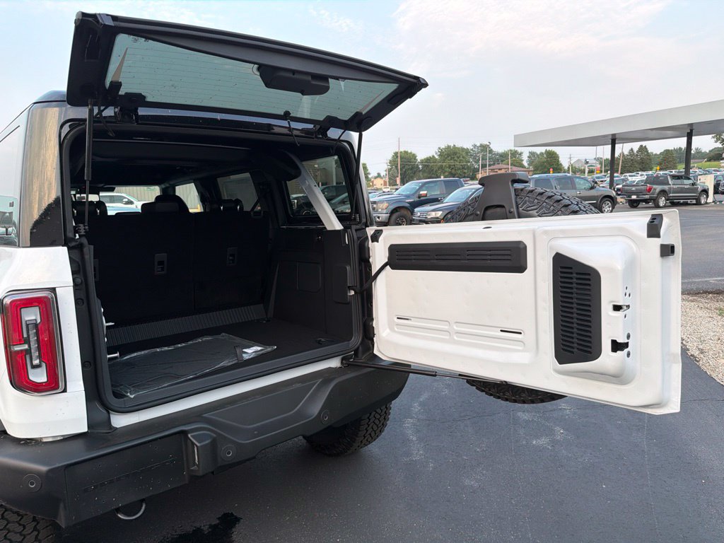 New 2026 Ford Bronco Outer Banks w/ Sasquatch Package AWD/4WD image 15