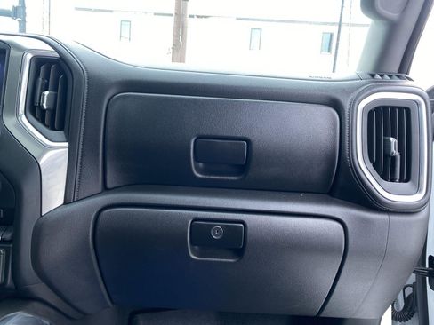 Used 2019 Chevrolet Silverado 1500 RST image 21