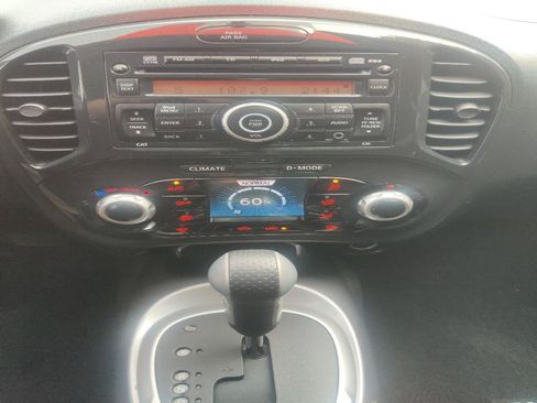 Used 2014 Nissan Juke SV AWD/4WD image 10