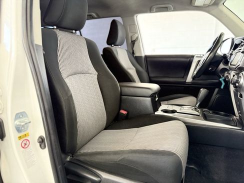 Used 2016 Toyota 4Runner SR5 image 18