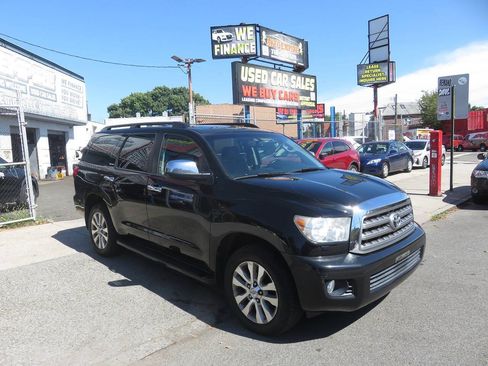 Used 2014 Toyota Sequoia Limited AWD/4WD image 3
