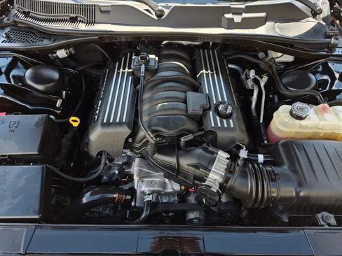 Used 2022 Dodge Challenger R/T Scat Pack RWD image 39