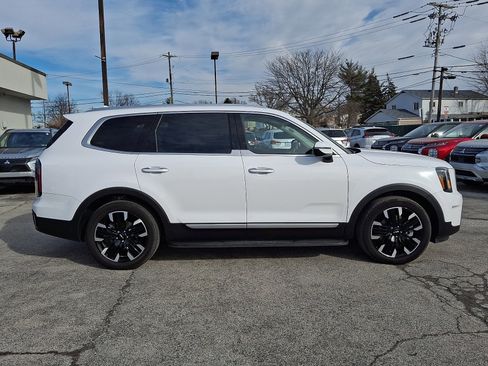 Used 2024 Kia Telluride SX w/ Towing Package image 8