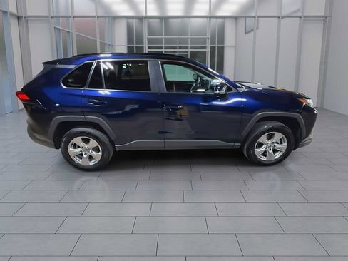 Used 2024 Toyota RAV4 XLE AWD/4WD image 9