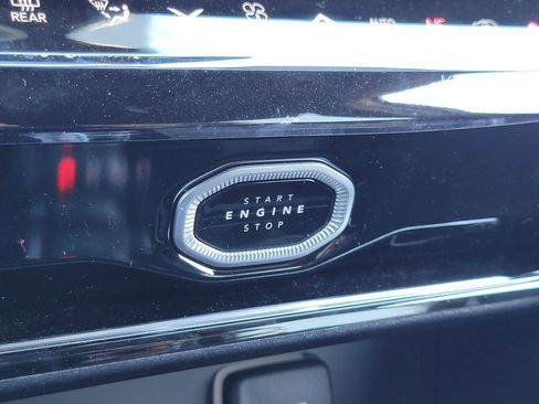 New 2026 Jeep Grand Cherokee Limited w/ Limited Altitude Package image 11