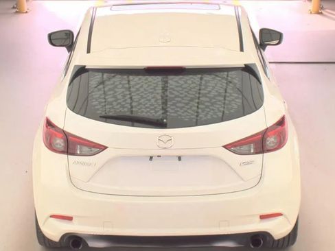 Used 2018 MAZDA MAZDA3 Grand Touring FWD image 5
