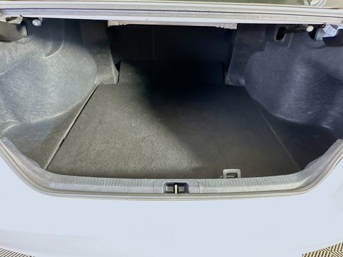 Used 2023 Toyota Camry SE image 28