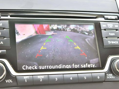 Used 2016 Nissan Frontier SV w/ SV Value Truck Package image 17