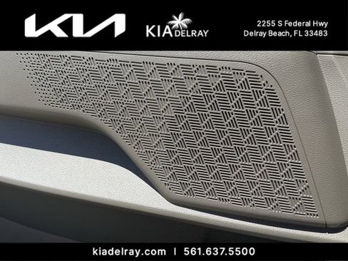 New 2026 Kia Carnival SX FWD image 17