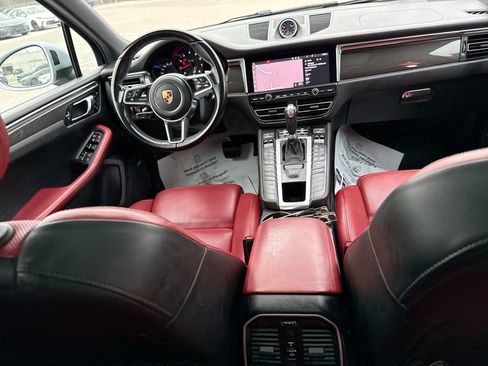 Used 2021 Porsche Macan Premium Plus w/ Premium Package Plus image 24