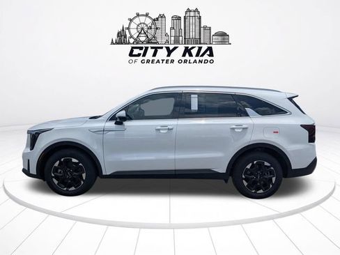 Used 2026 Kia Sorento S FWD image 2