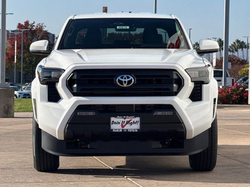 New 2026 Toyota Tacoma SR5 image 10