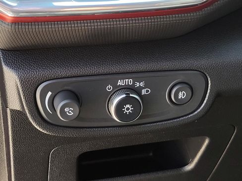 Used 2022 Chevrolet TrailBlazer RS FWD image 17