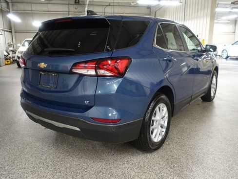 Used 2024 Chevrolet Equinox LT w/ LPO, Floor Liner Package FWD image 7