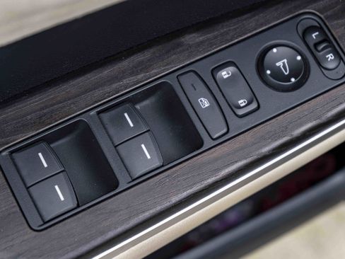 Used 2018 Honda Clarity Touring image 36