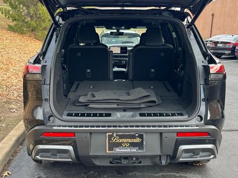 Used 2025 INFINITI QX60 Autograph w/ Lighting Package (N92) image 9