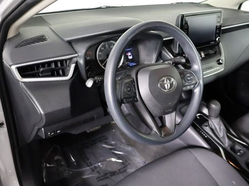 Used 2022 Toyota Corolla LE FWD image 23