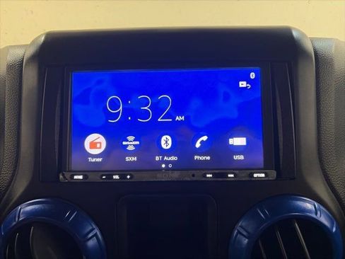 Used 2014 Jeep Wrangler Sport image 21