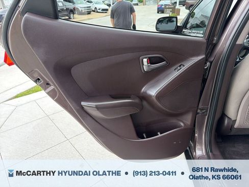 Used 2015 Hyundai Tucson GLS w/ Option Group 02 FWD image 20
